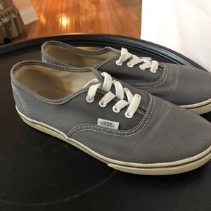 Grey Vans Authentic Lo Pros